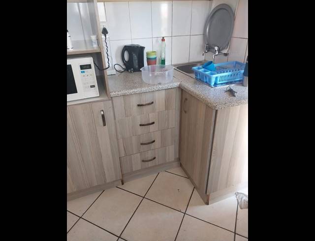 2 BEDROOM HOUSE FOR SALE IN DAWN PARK